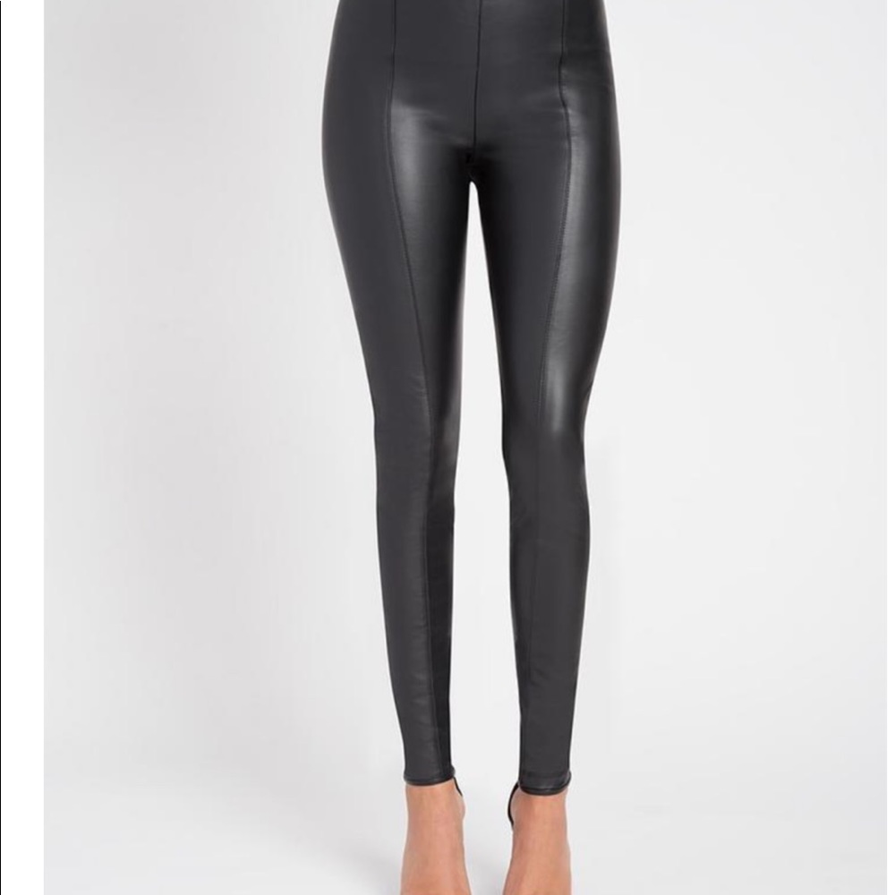 Lysse  Vegan leather legging